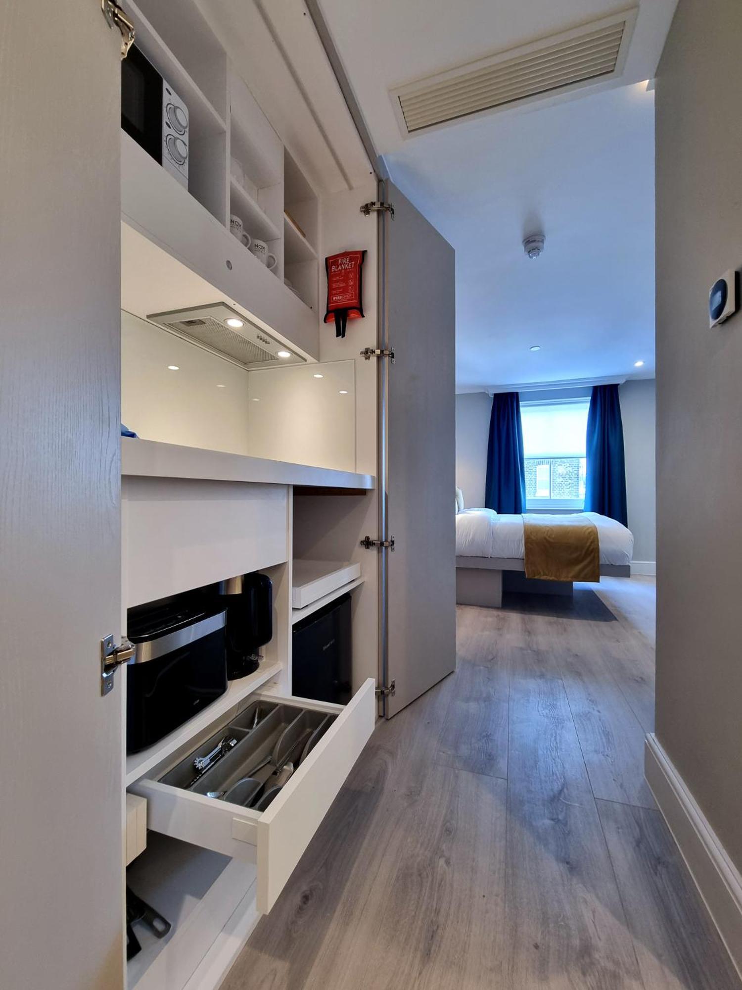 West Brompton Studios Лондон Экстерьер фото